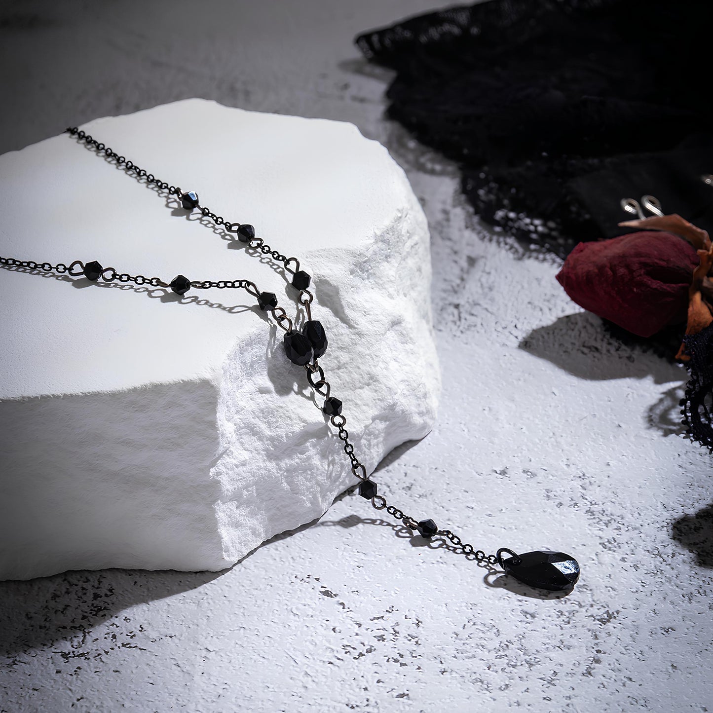 Collier Goutte de Minuit