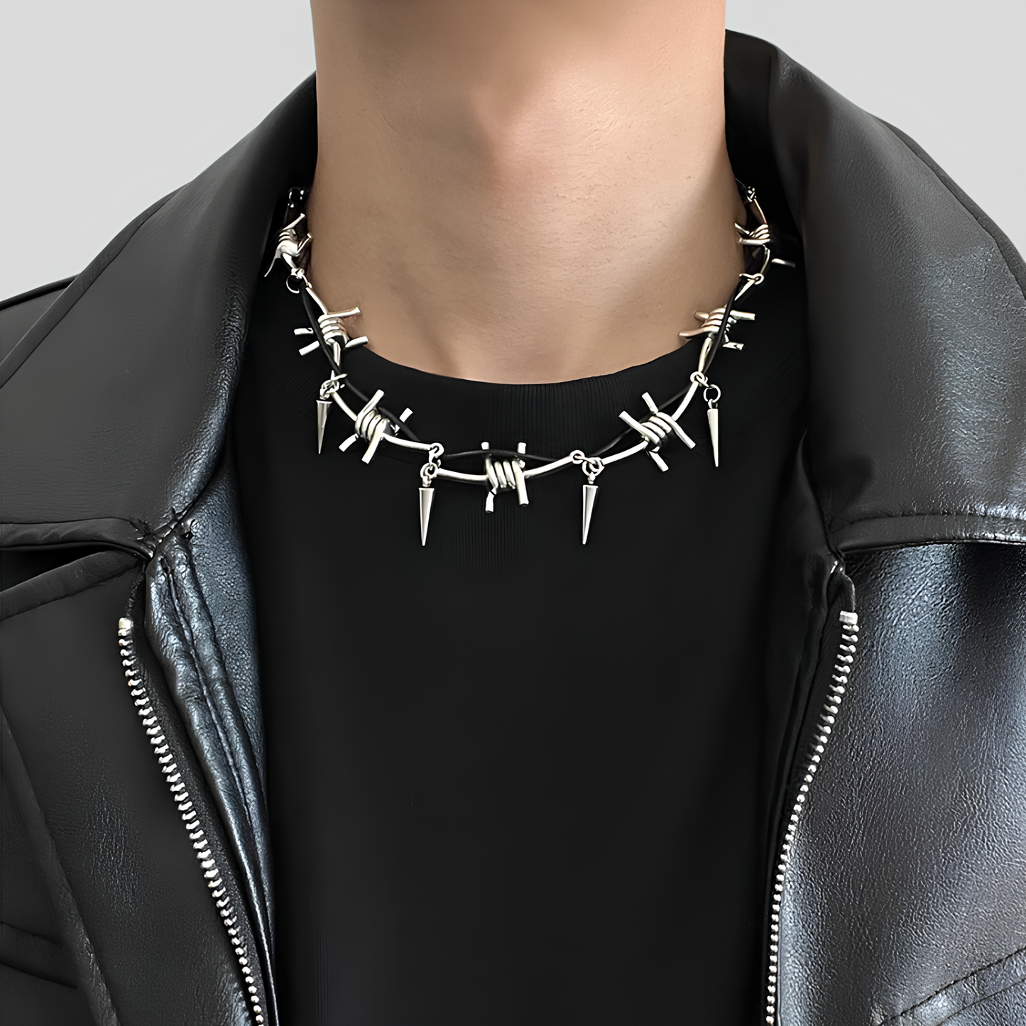 Collier Fin Violente