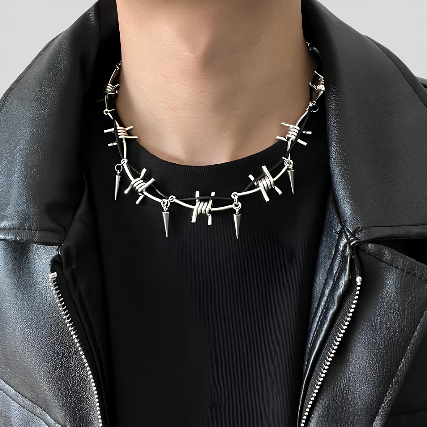 Collier Fin Violente