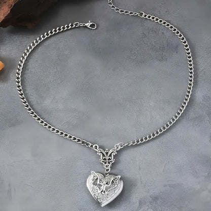 Collier Médaillon Chauve-Souris
