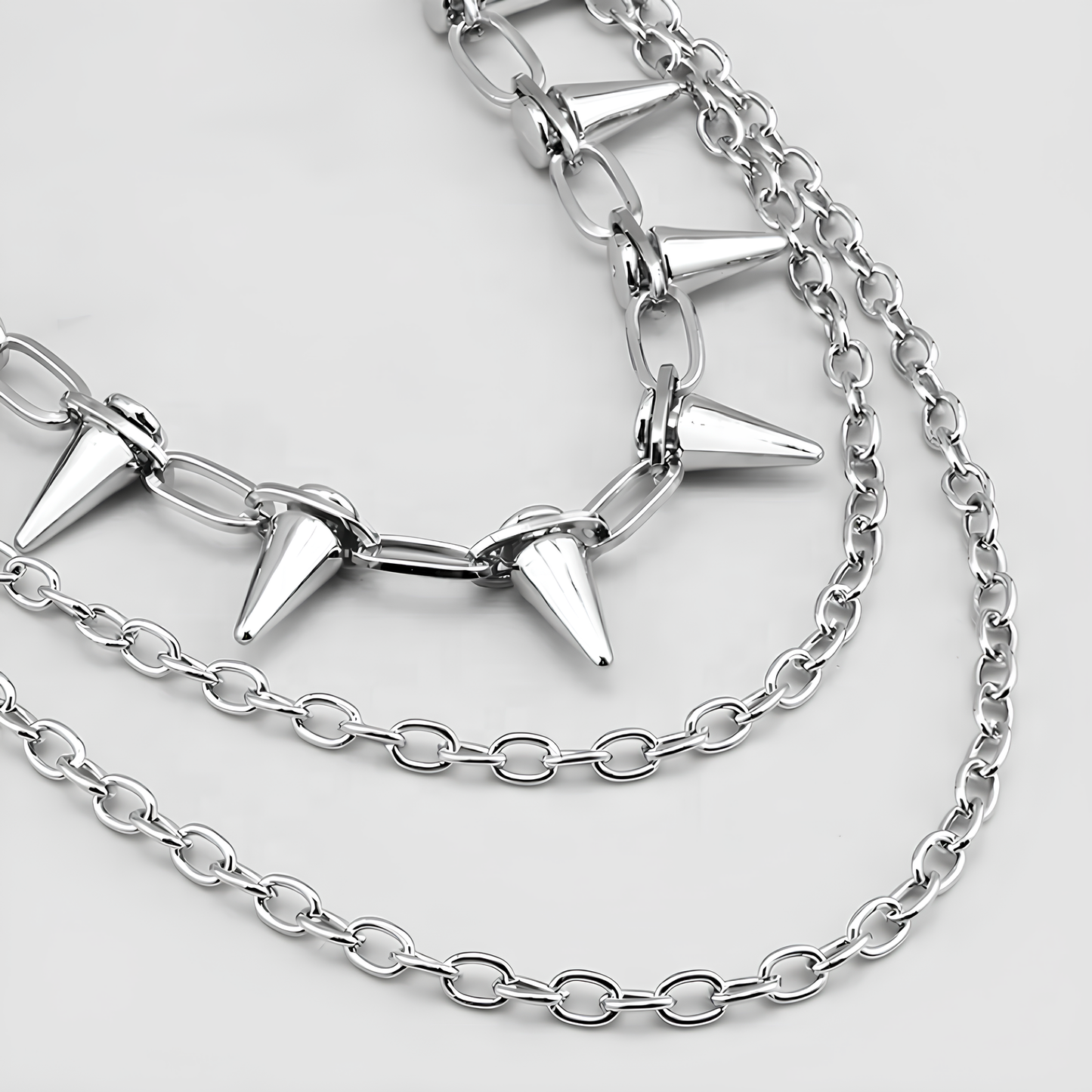 Chaîne de Ceinture à Pointes