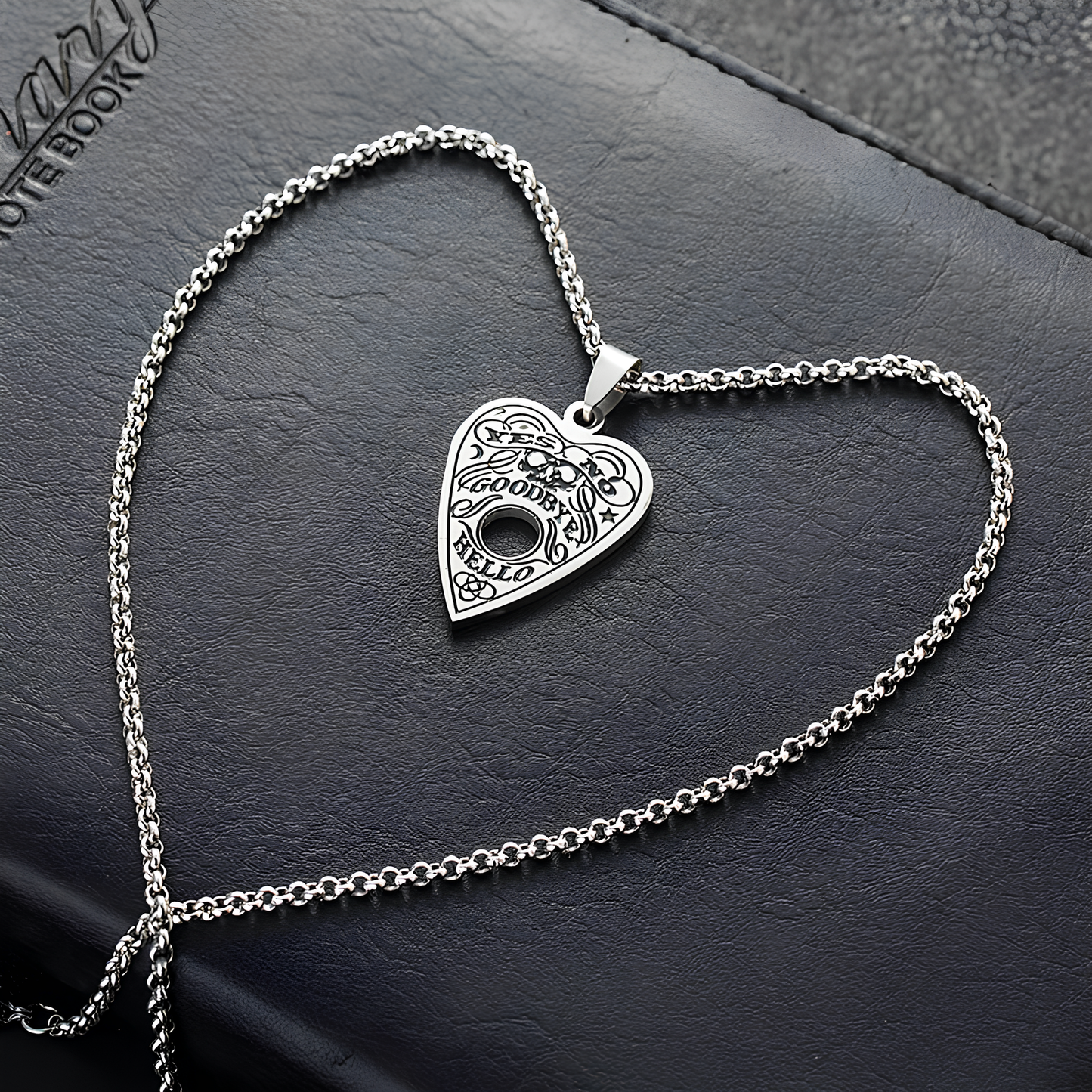 Collier Ouija