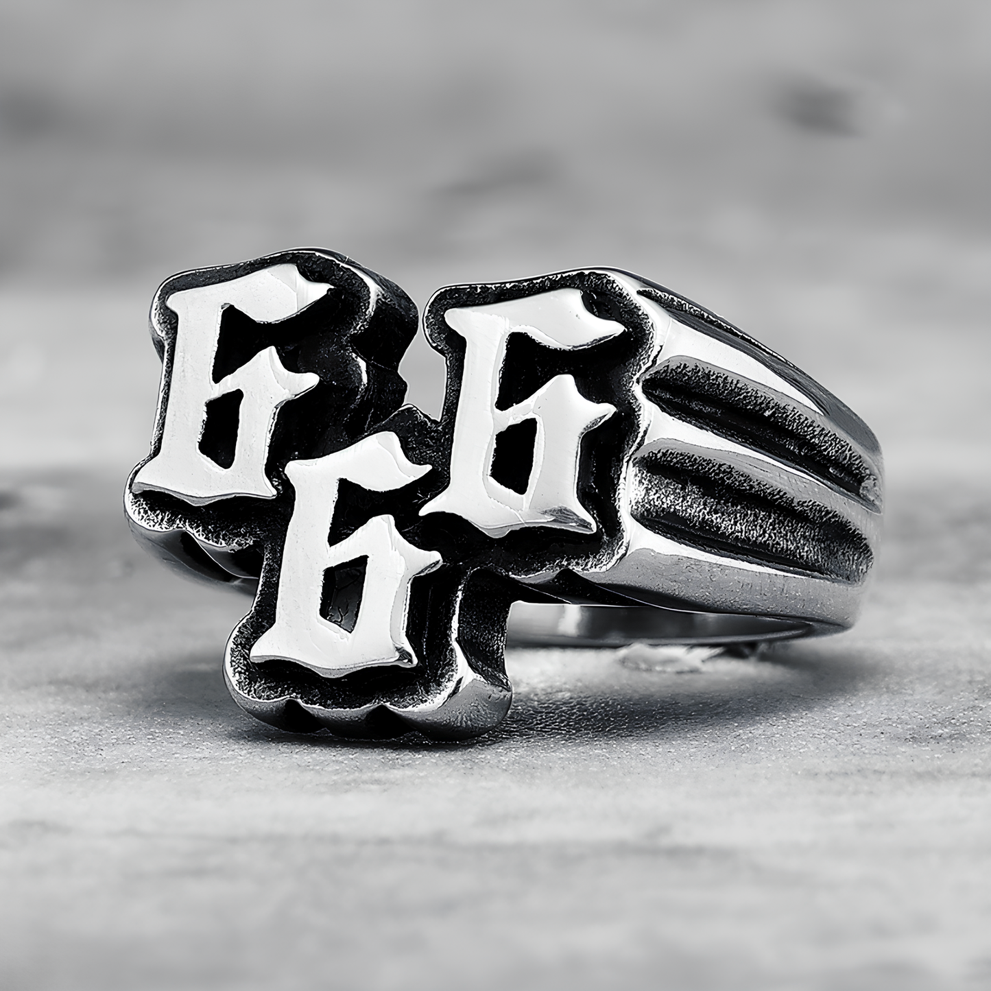 Bague 666