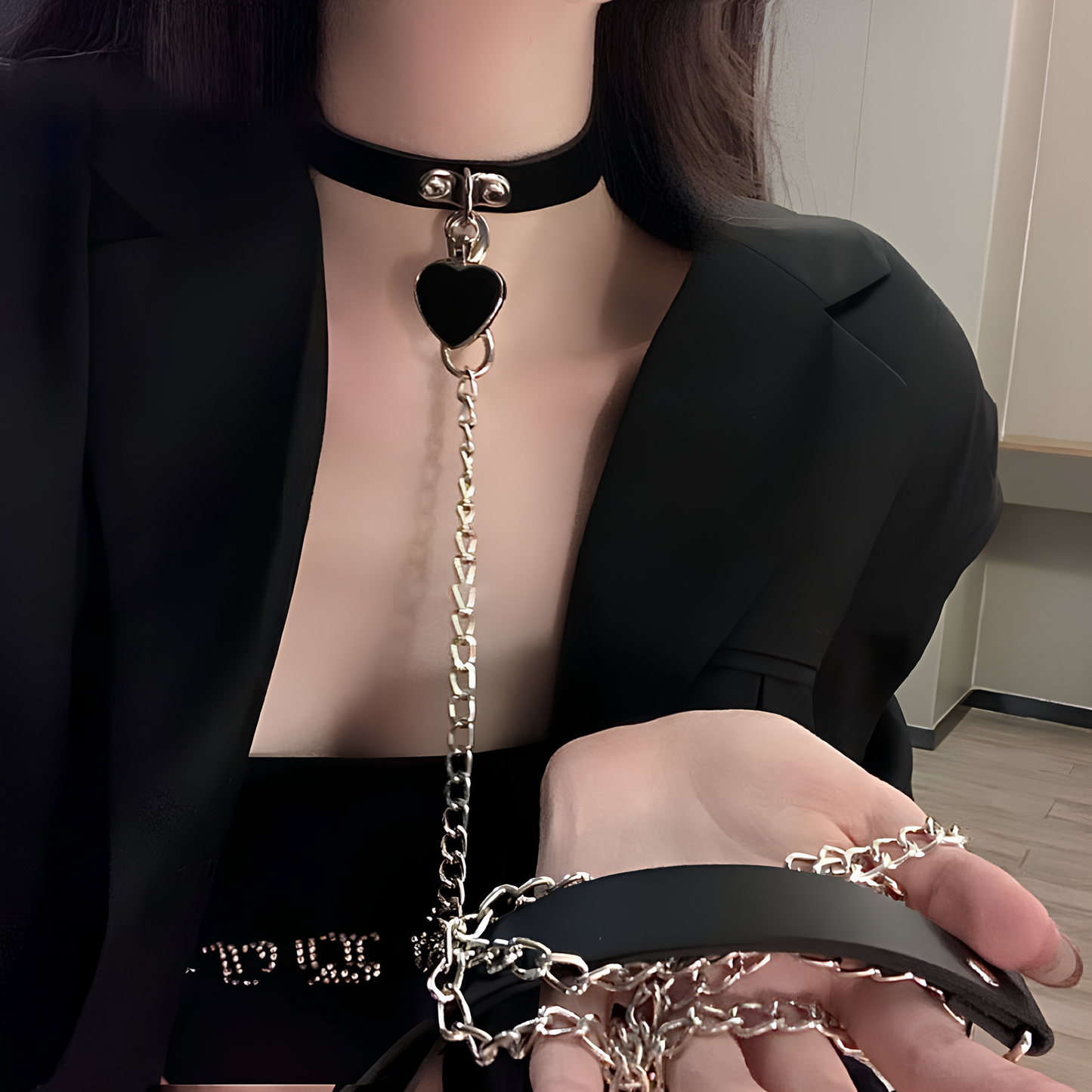 Collier Ras-de-Cou Laisse Cœur Noir