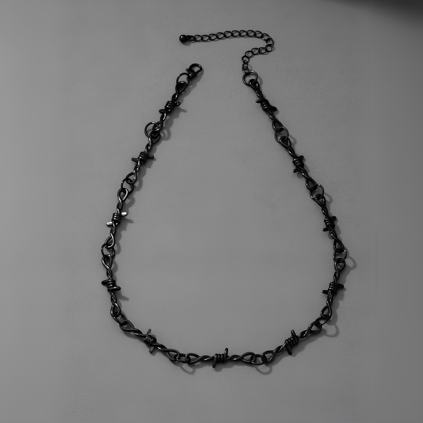 Collier Fil Barbelé Noir