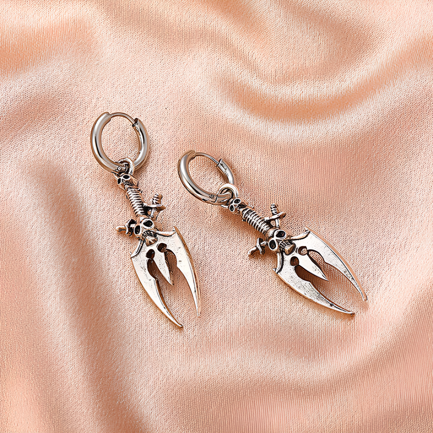 Boucles d'Oreilles Pendantes Dague Gothique