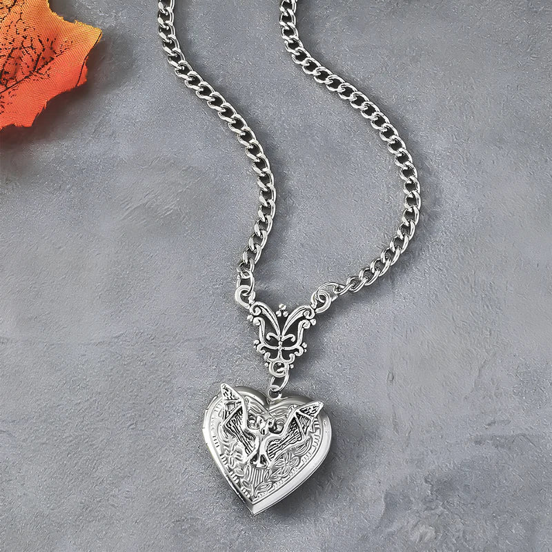 Collier Médaillon Chauve-Souris