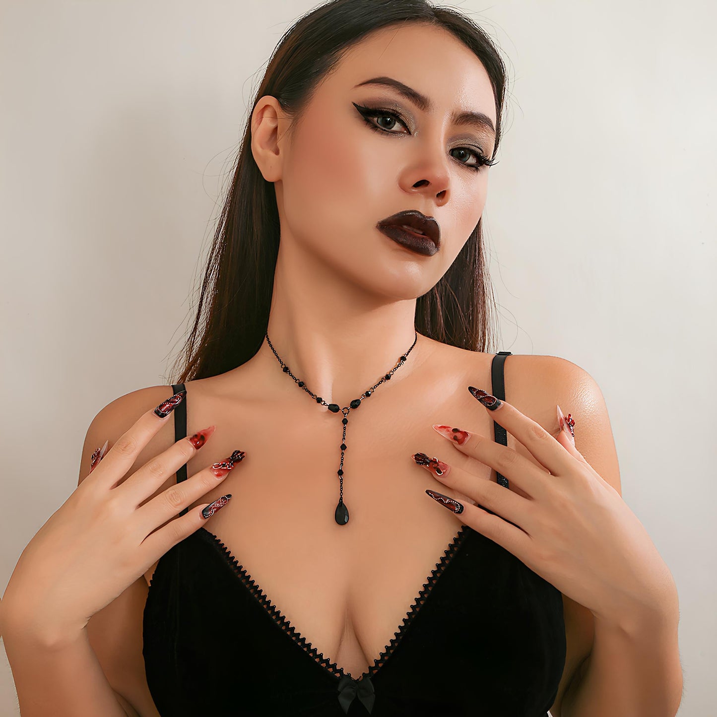 Collier Goutte de Minuit