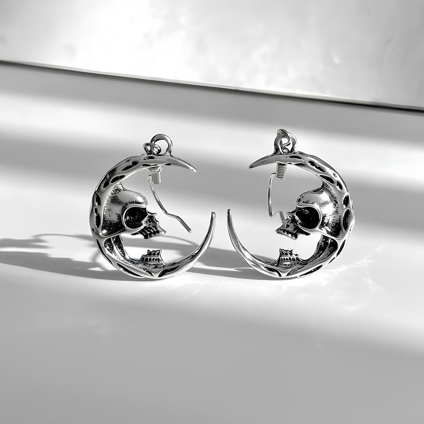 Boucles d'Oreilles Lune Crâne