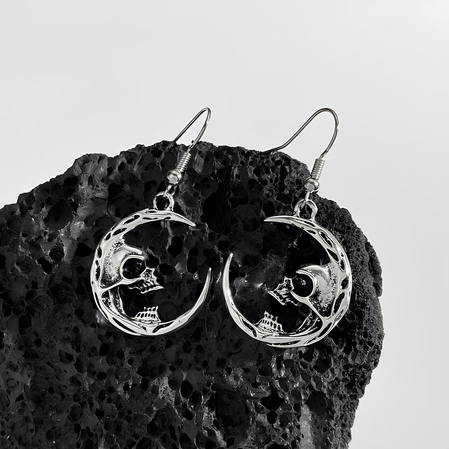 Boucles d'Oreilles Lune Crâne